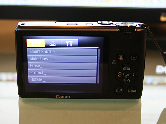 Photo - Default menu screen of S95