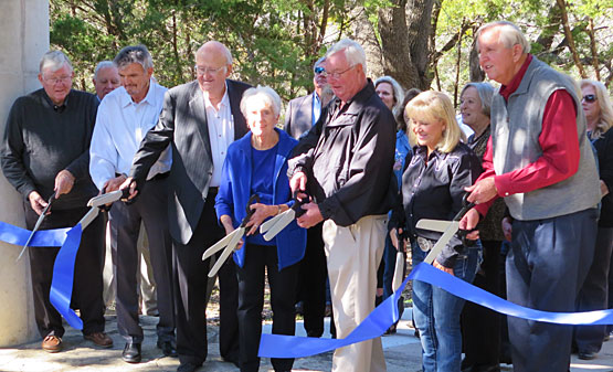 Horseshoe Creek ribbon cutting