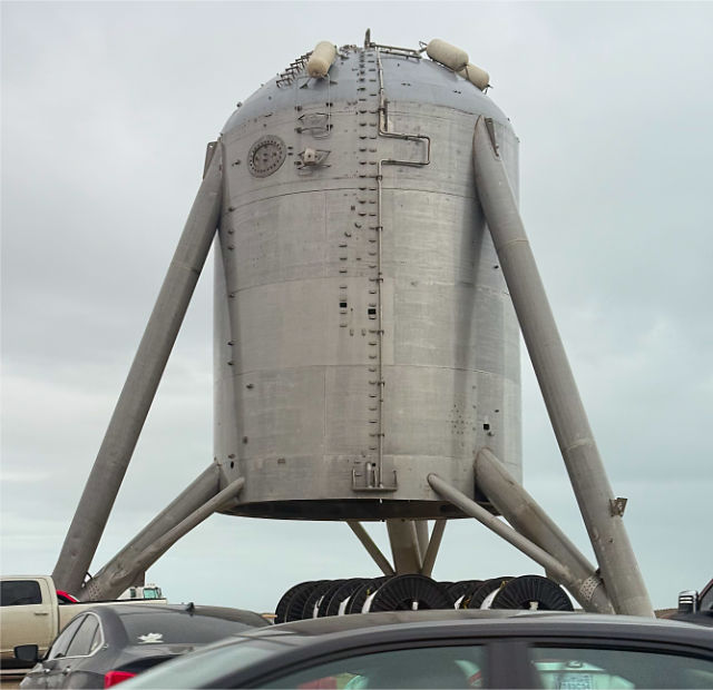 Photo: SpaceX's Starhopper, the first test rocket