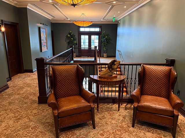 Photo: Emigrant Boutique Hotel - 2nd floor landing